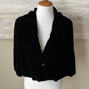 Diane Von Furstenberg luxurious velvet dressy cropped jacket